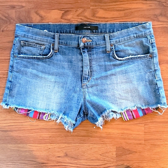 Joe's Jeans Pants - Joes fringe shorts with exposed pockets sz 32